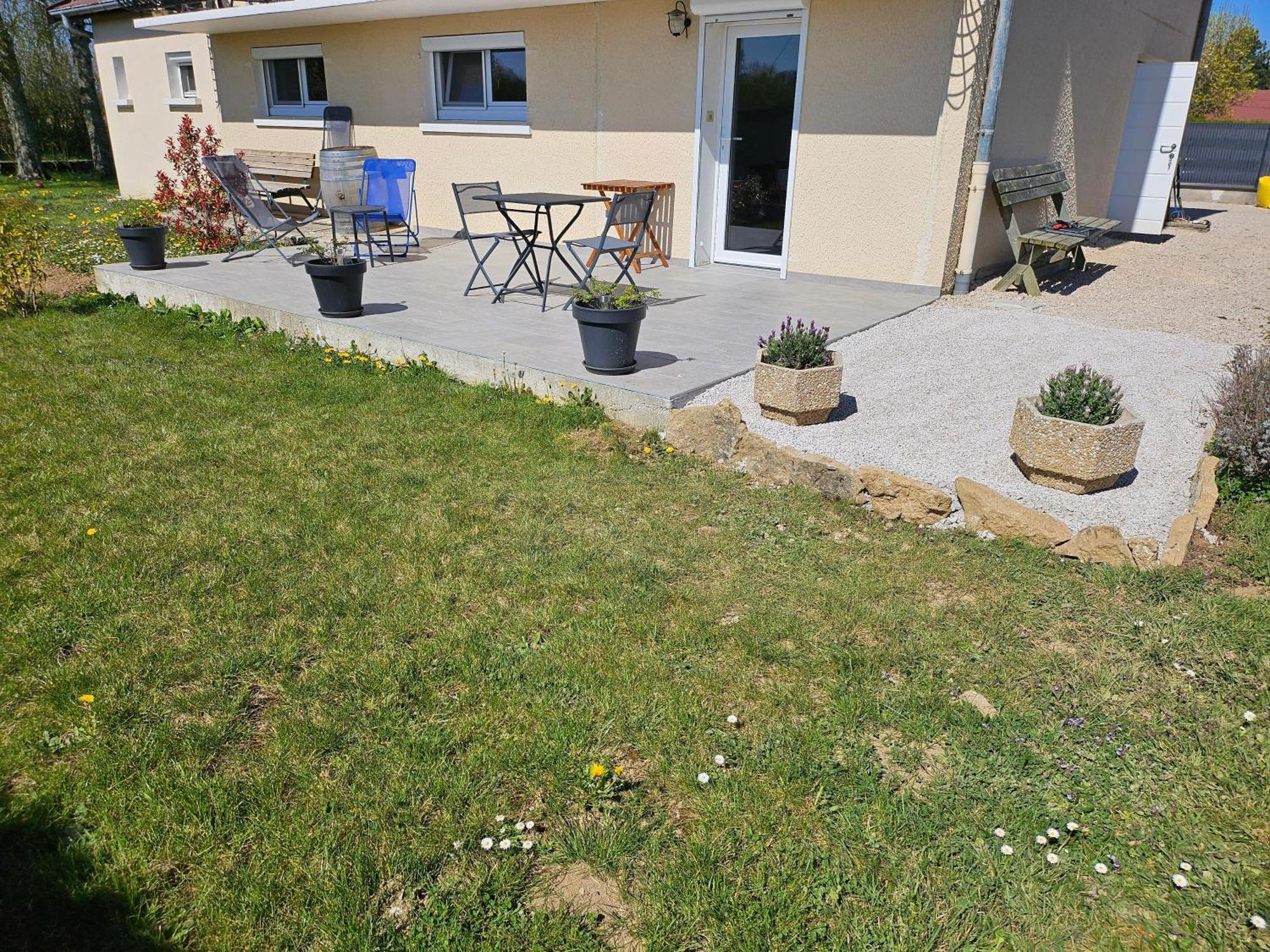 Serge'House Voiteur Luaran gambar